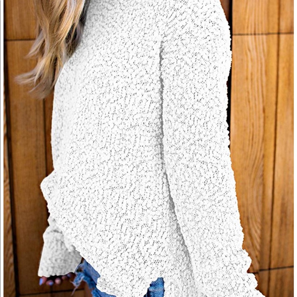 White Oversized Sweater (NEW NEVER WORN)